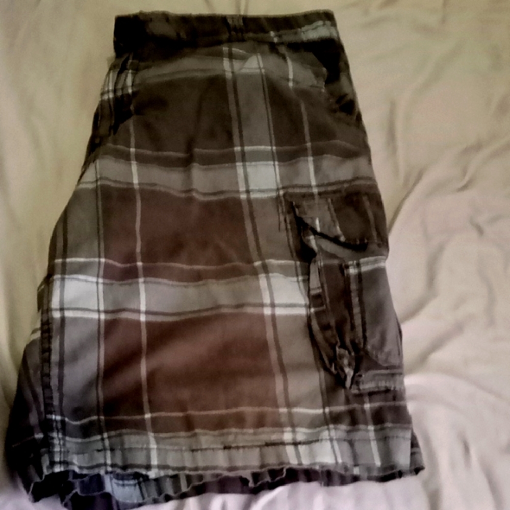Men's cargo shorts